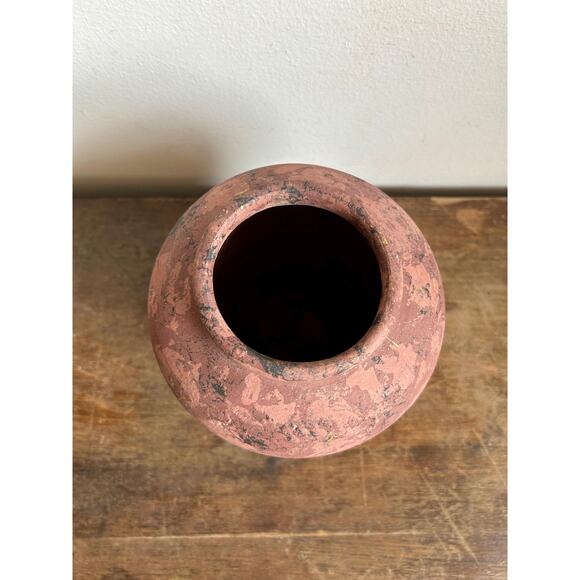 Vintage Art Pottery Matte Finish Mauve Vase with Abstract Rose Design - Picture 4 of 6